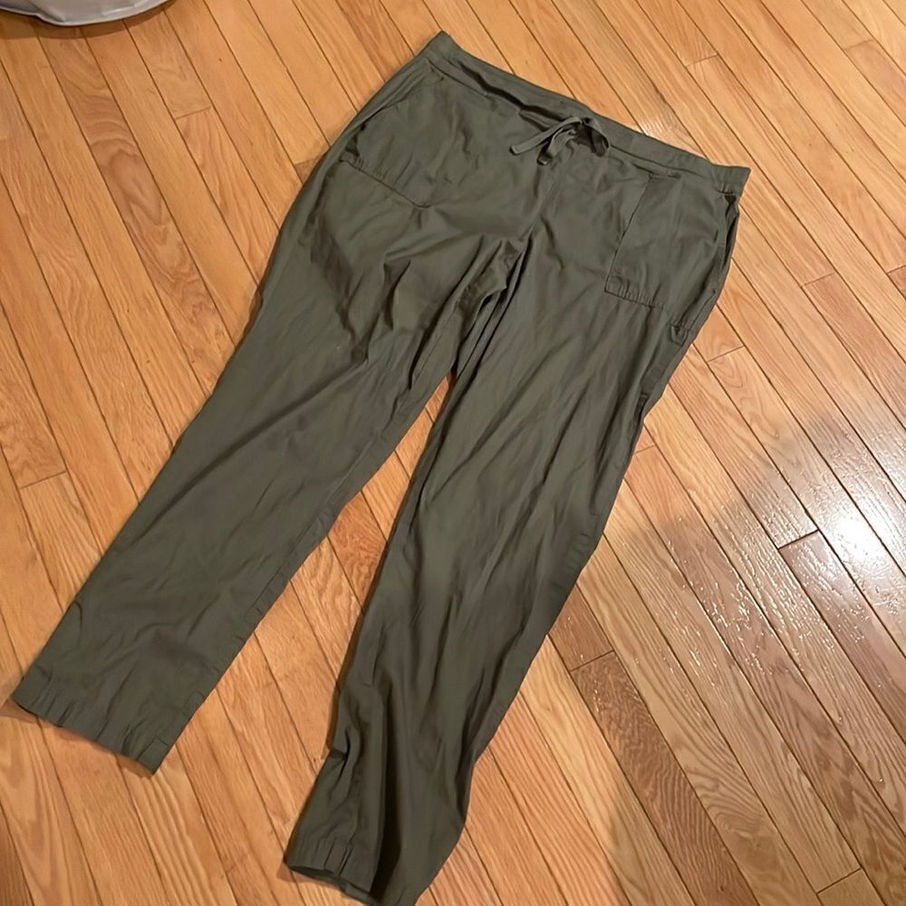 Torrid Olive cotton pants 🌻